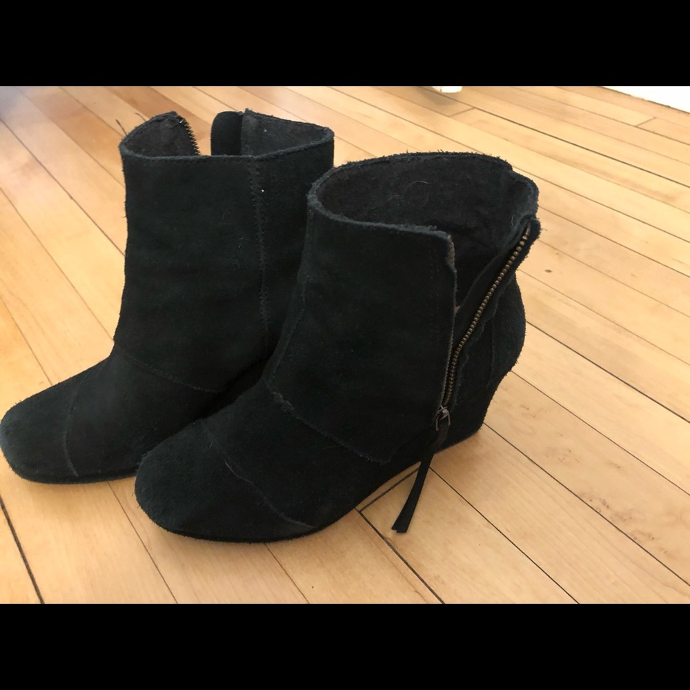 Toms wedge booties 8 1/2